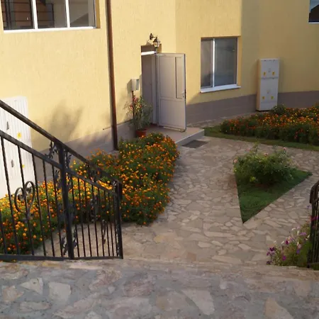 In Kolizei -комплекс колизей דירה קרנבו